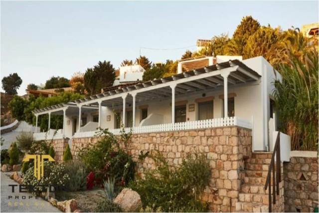 (Προς Πώληση) Επαγγελματικός Χώρος Συγκρότημα || Δωδεκάνησα/Πάτμος - 4.400 τ.μ, 2.200.000€ 