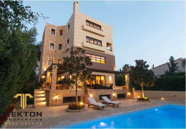 (For Sale) Residential Villa || East Attica/Voula - 900 Sq.m, 6 Bedrooms, 8.000.000€ 
