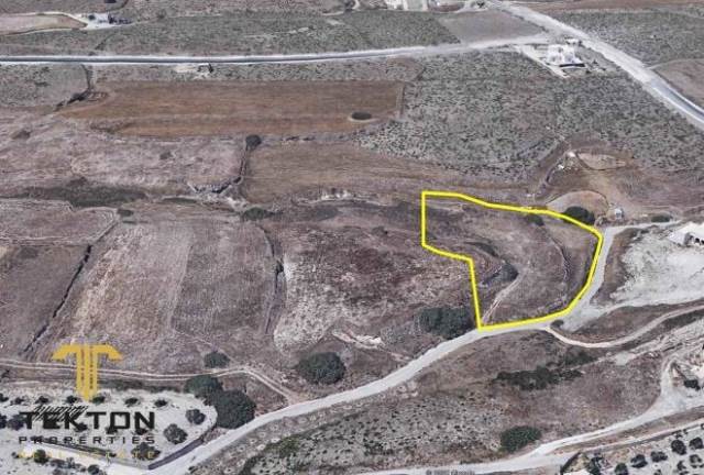 (For Sale) Land Large Land  || Cyclades/Santorini-Thira - 12.807 Sq.m, 1.300.000€ 