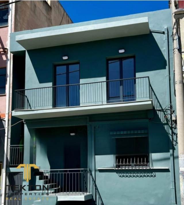 (For Sale) Residential Building || Piraias/Piraeus - 291 Sq.m, 7 Bedrooms, 250.000€ 
