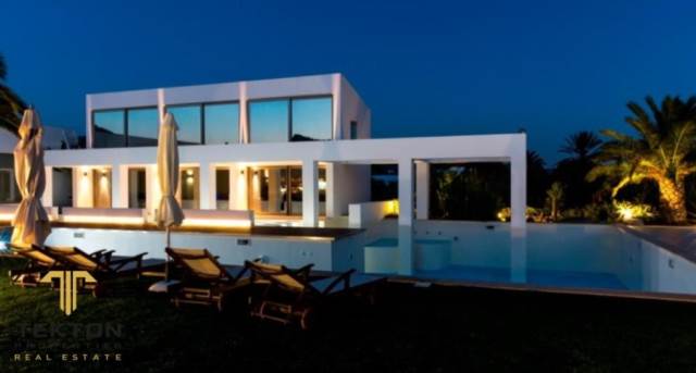 (For Sale) Residential Villa || Argolida/Ermioni - 500 Sq.m, 8 Bedrooms, 4.500.000€ 