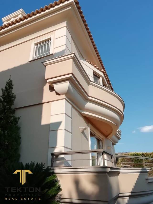 (For Sale) Residential Detached house || East Attica/Vari-Varkiza - 371 Sq.m, 3 Bedrooms, 1.800.000€ 