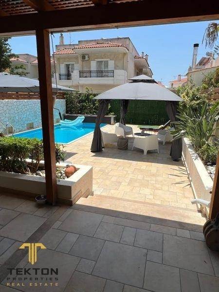 (For Sale) Residential Detached house || Athens South/Glyfada - 340 Sq.m, 4 Bedrooms, 2.000.000€ 