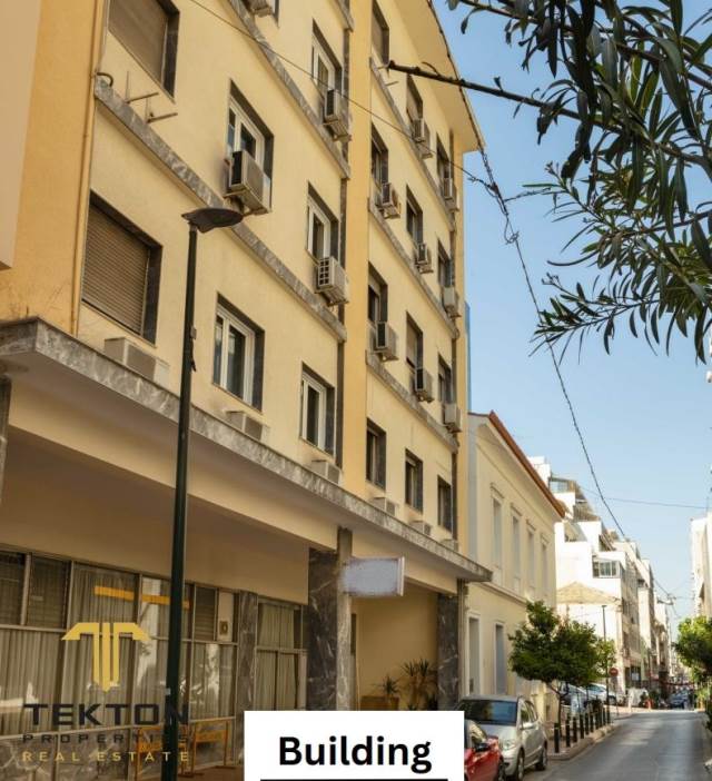 (For Sale) Commercial Building || Piraias/Piraeus - 1.805 Sq.m, 2.800.000€ 