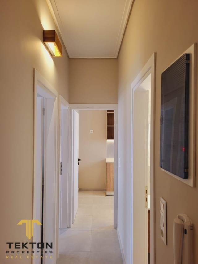 (For Sale) Residential Apartment || Athens Center/Vyronas - 103 Sq.m, 3 Bedrooms, 220.000€ 