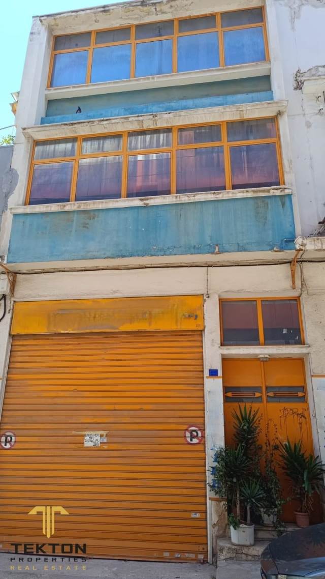 (Προς Πώληση) Επαγγελματικός Χώρος Κτήριο || Πειραιάς/Πειραιάς - 240 τ.μ, 400.000€ 