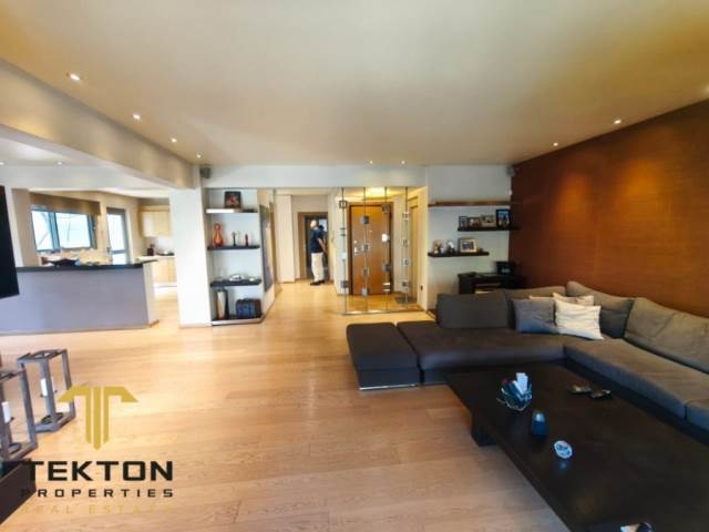 (For Sale) Residential || East Attica/Voula - 180 Sq.m, 1.150.000€ 