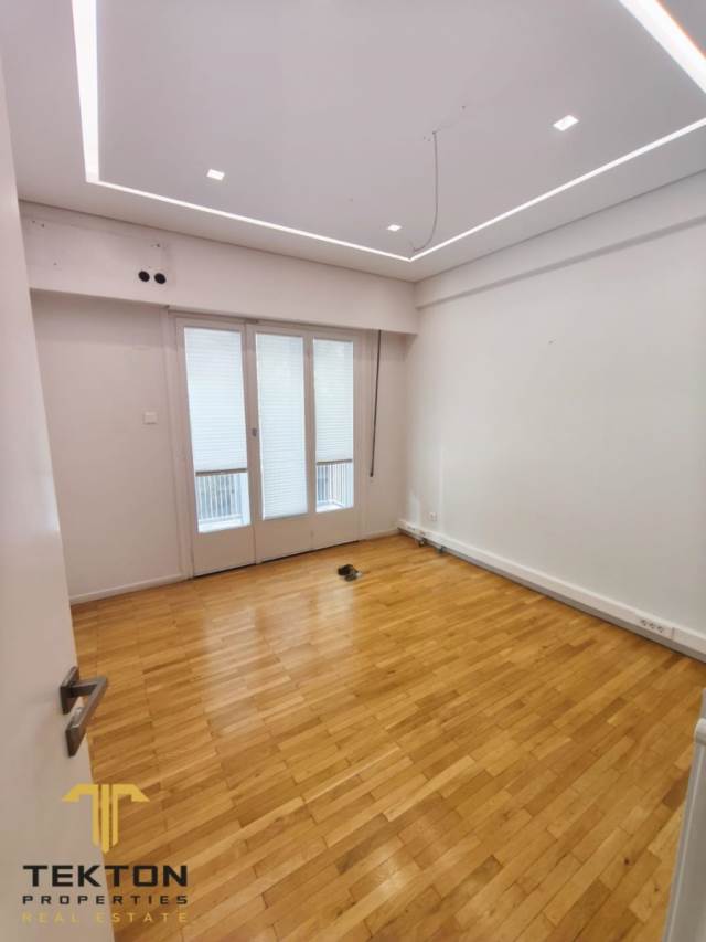 (Προς Ενοικίαση) Επαγγελματικός Χώρος Γραφείο || Αθήνα Κέντρο/Αθήνα - 235 τ.μ, 2.800€ 